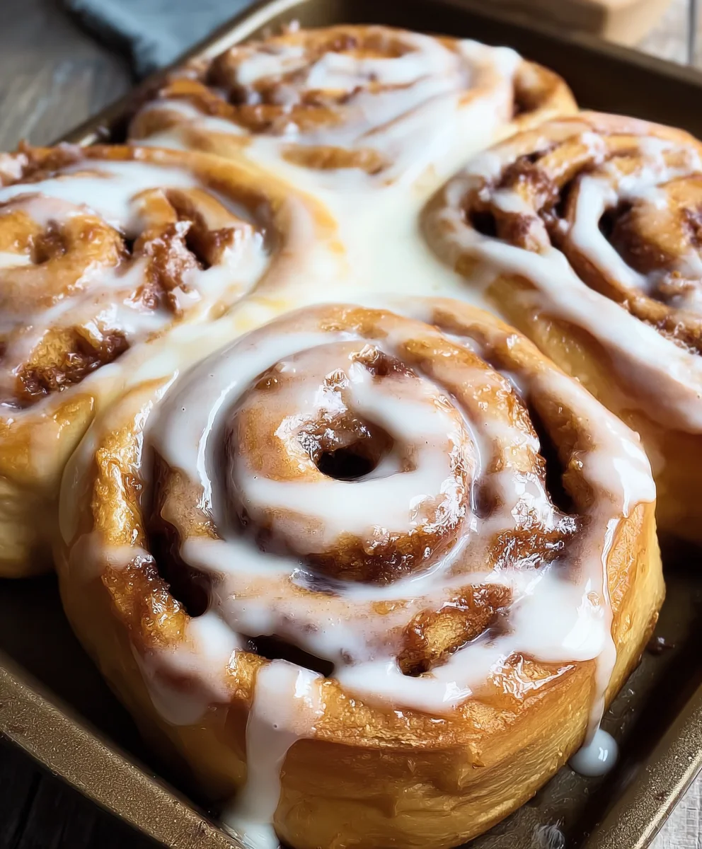 Biscoff Cinnamon Rolls - Easy & Delicious Treat